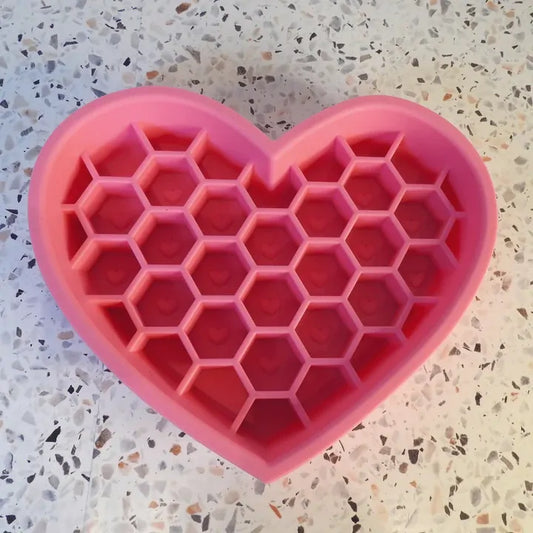 Katti Lickin Mat Heart Pink